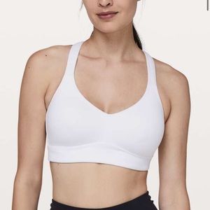 Lululemon Speed Up Bra C/D • Size 6 • LIKE NEW